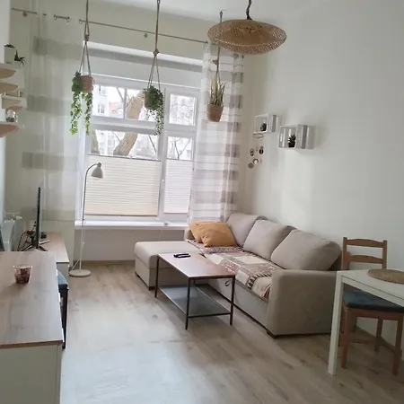 Night Host Trzebnicka 84 Free Parking Wrocław