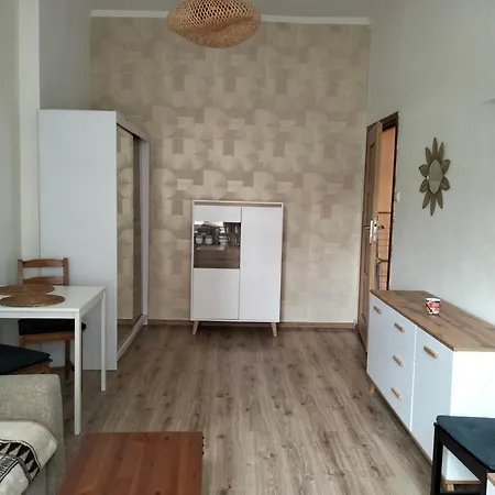 Night Host Trzebnicka 84 Free Parking Wrocław